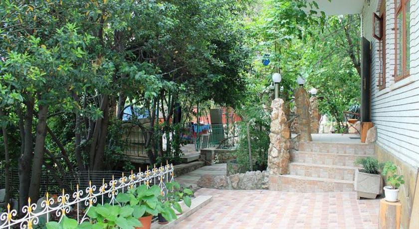 Гостиница Таврический Алупка