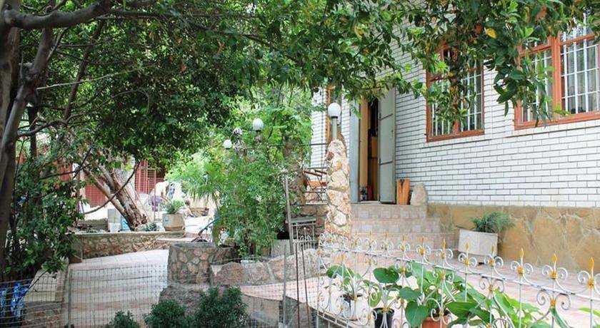 Гостиница Таврический Алупка